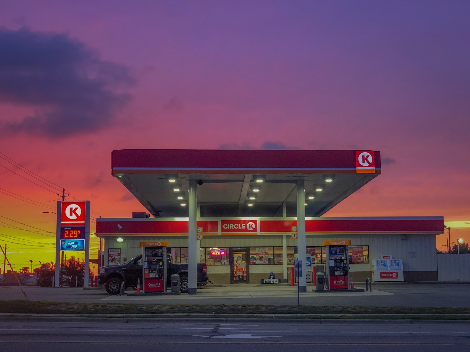 Circle gasoline station